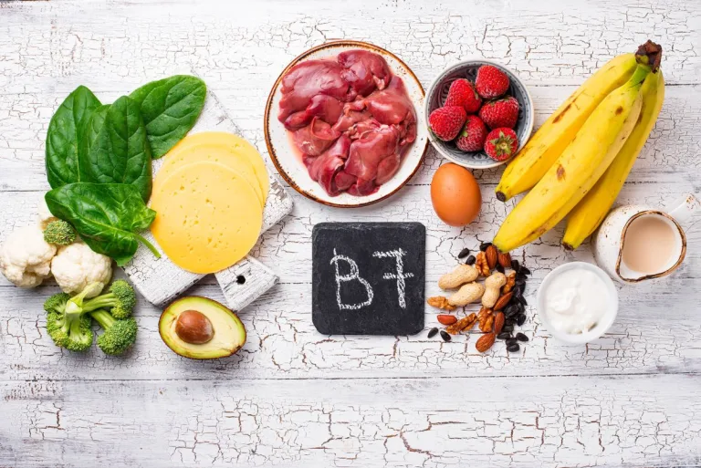 Biotyna – witamina H, witamina B7. Źródła w diecie, objawy niedoboru i nadmiaru
